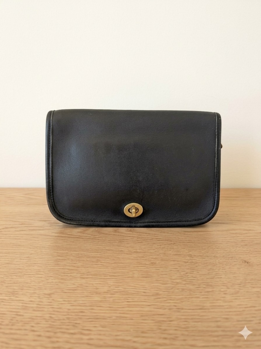 Vintage COACH Black Leather Turnlock Clutch / Bag (No Strap) - Style 9251
